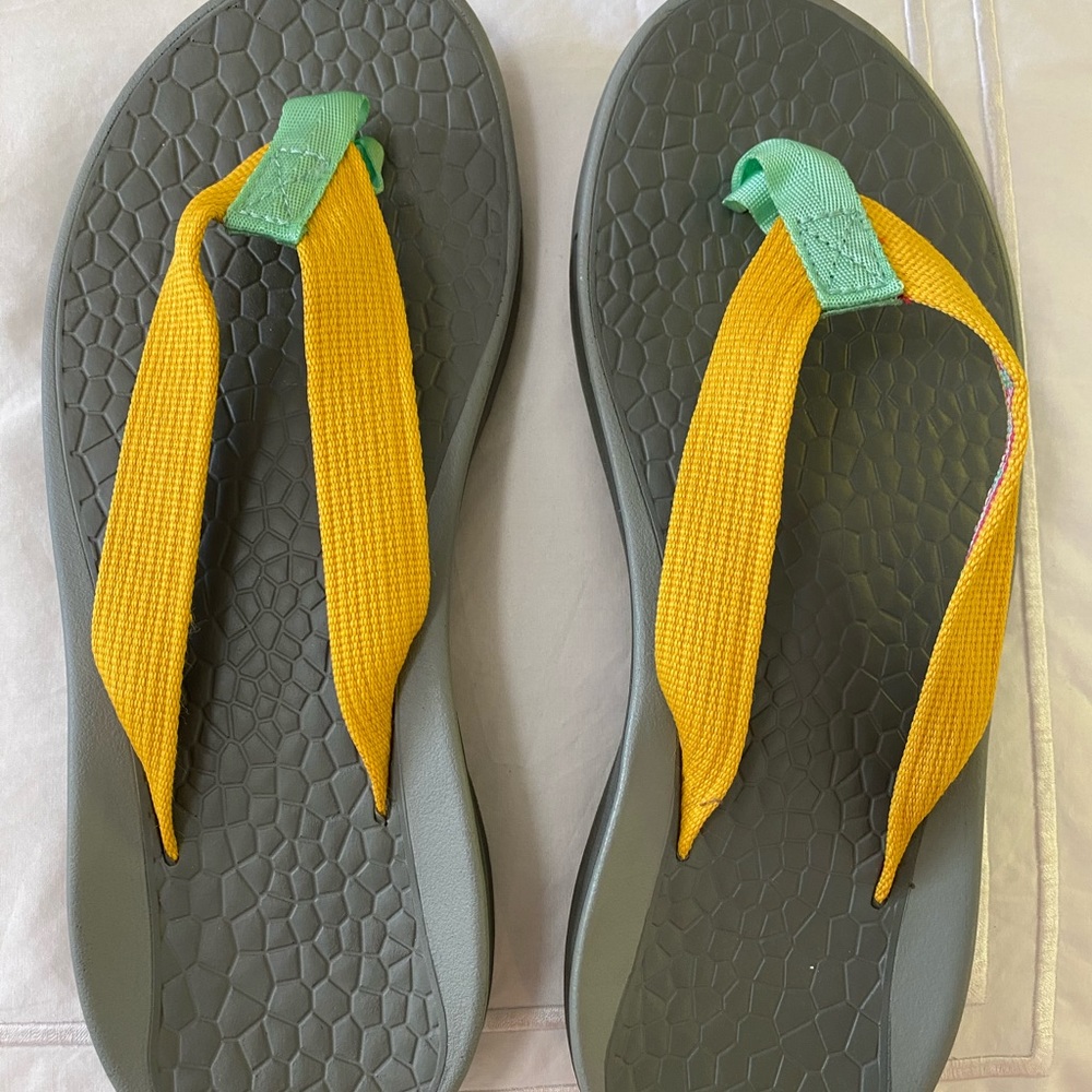 Chaco flip flops